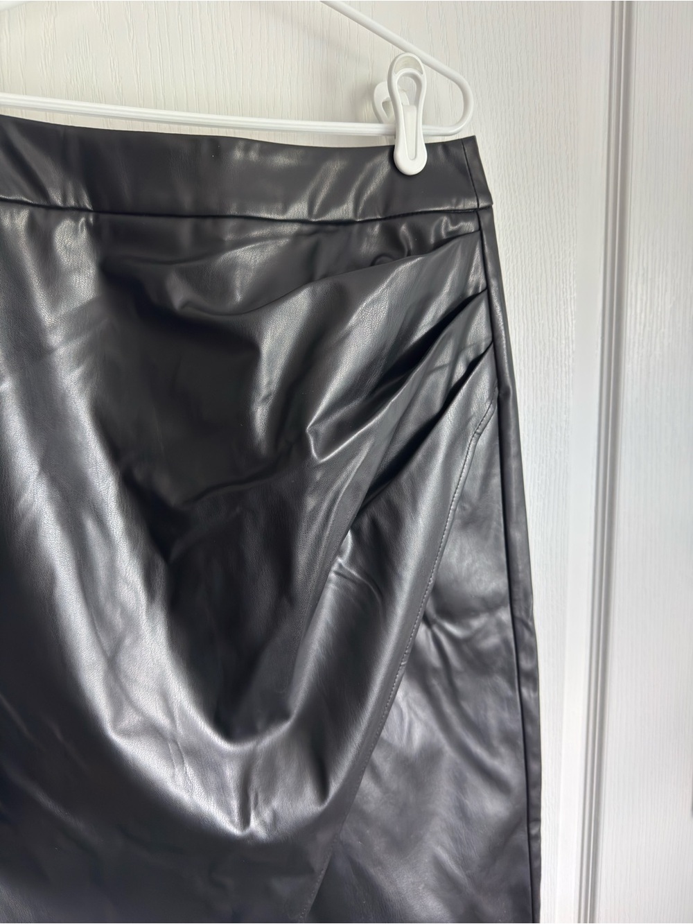 Commense Pleated Split PU Leather Skirt - Picture 4 of 8